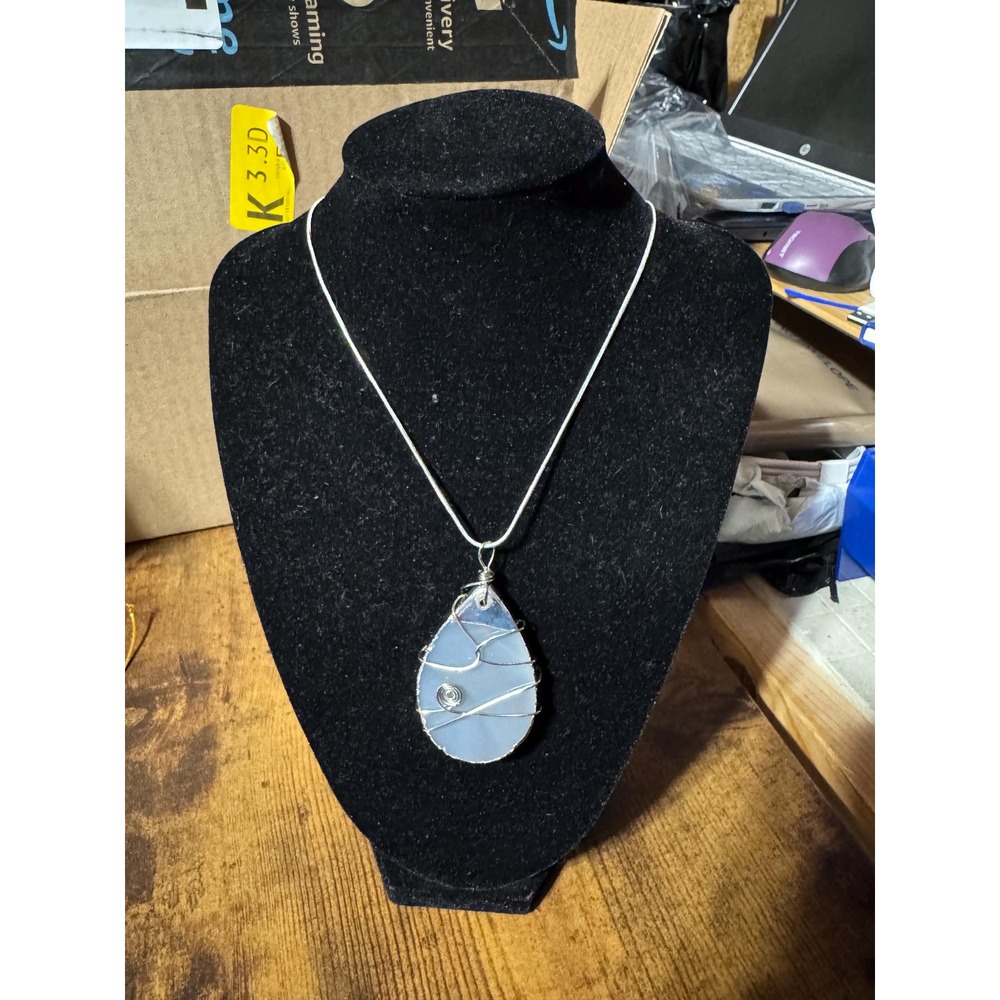 Japanese‎ Cherry Blossom Gift Set | Blue Stone Wire Wrapped Necklace - Picture 3 of 3